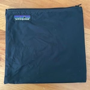 Patagonia toiletry bag black